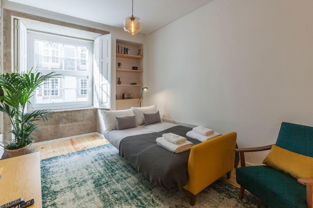 Old Stone Flats By Host Wise Apartment Porto Bagian luar foto