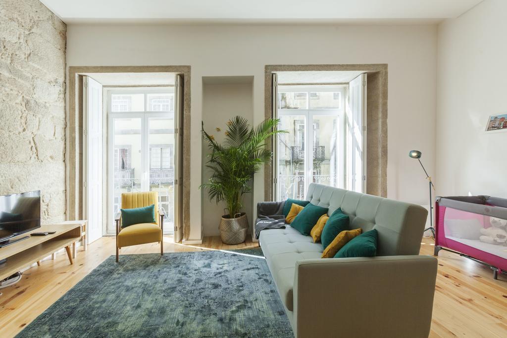 Old Stone Flats By Host Wise Apartment Porto Bagian luar foto